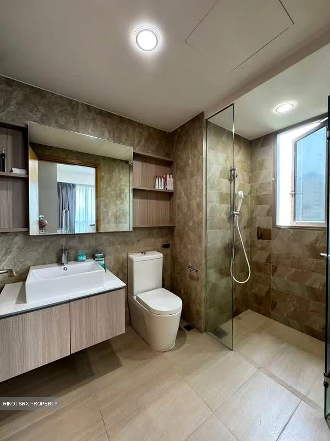 The Vales (D19), Condominium #579926921
